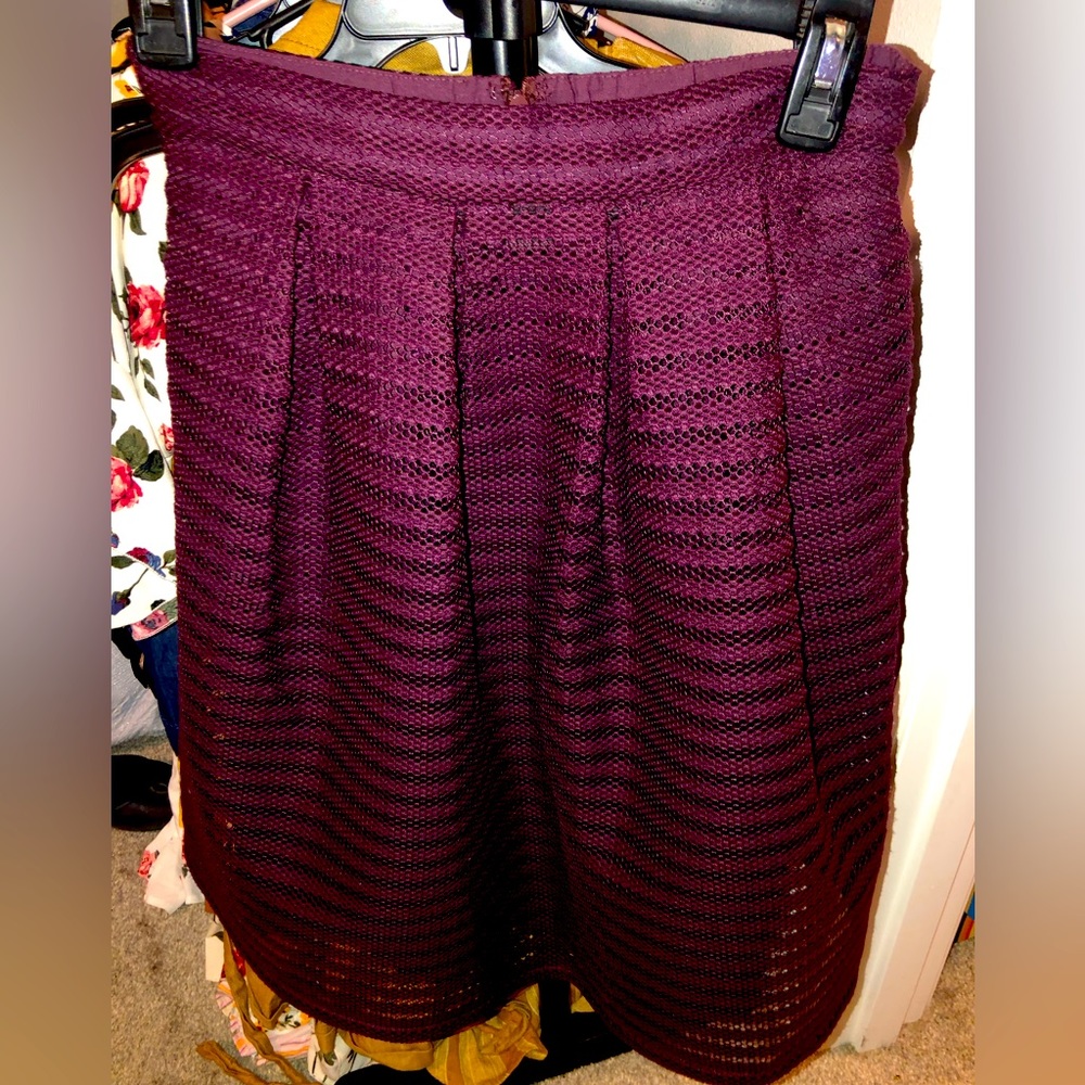 Forever21 Woman’s Skirt size Small like new